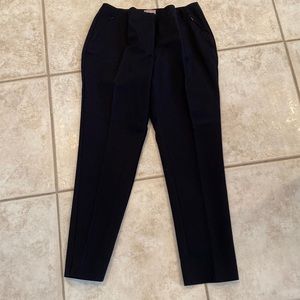 Dress ankle pants, front zip pockets and 2 back pockets